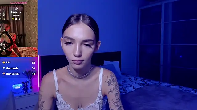 SophieCatty online show from 10.19.25