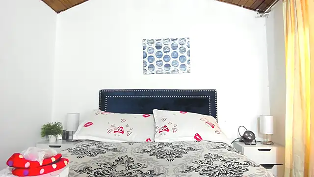 ZulyMichels online show from 03.21.25