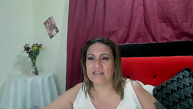 yayita mature online show from 01.10.25