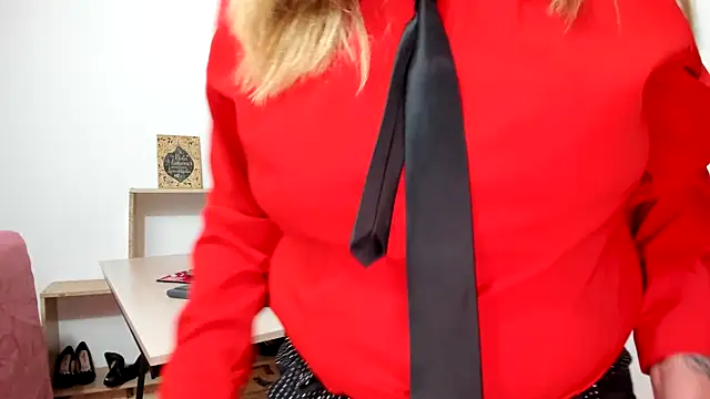 yayita mature online show from 04.24.26