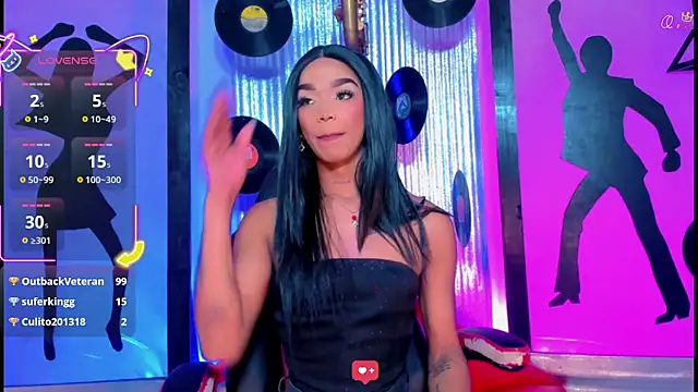 nickyminach  online show from 06.17.26