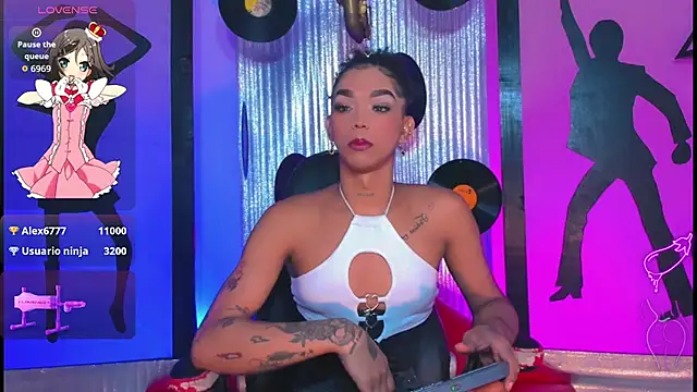 nickyminach  online show from 07.10.26