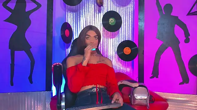 nickyminach  online show from 07.28.26