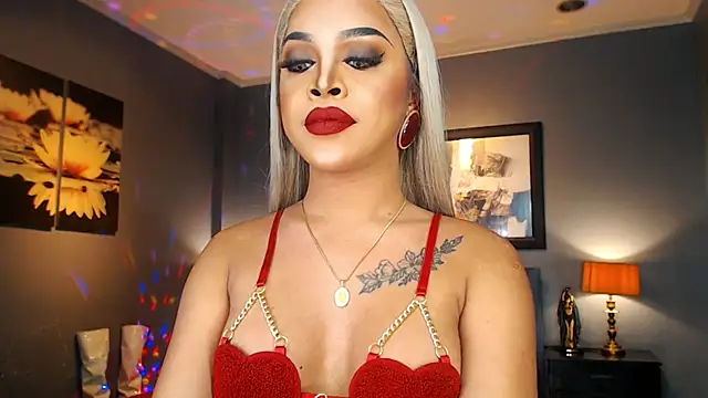 Snapshot of MarryQueen22 chatting on 11.29.25 MarryQueen22 online show from 11.29.25