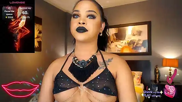 MarryQueen22 online show from 04.28.26