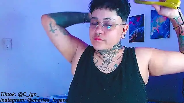 Snapshot of Techno_420_ chatting on 01.18.25 Techno 420 online show from 01.18.25