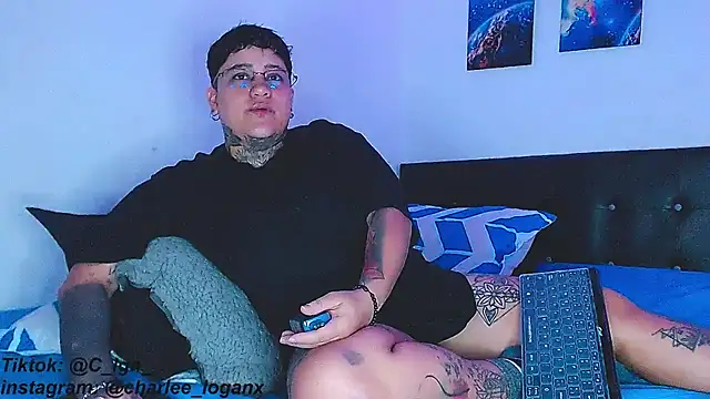 Snapshot of Techno_420_ chatting on 01.27.25 Techno 420 online show from 01.27.25