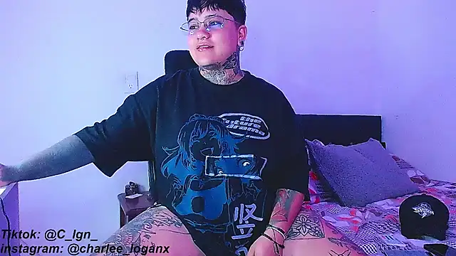 Snapshot of Techno_420_ chatting on 02.14.25 Techno 420 online show from 02.14.25