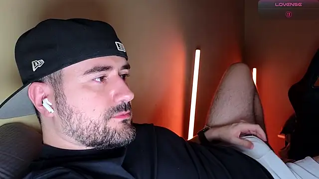 DominantTheo online show from 05.06.26