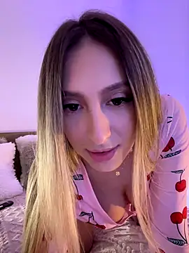 Eva Ryen online show from 10.07.25