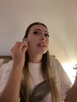 Eva Ryen online show from 11.09.25