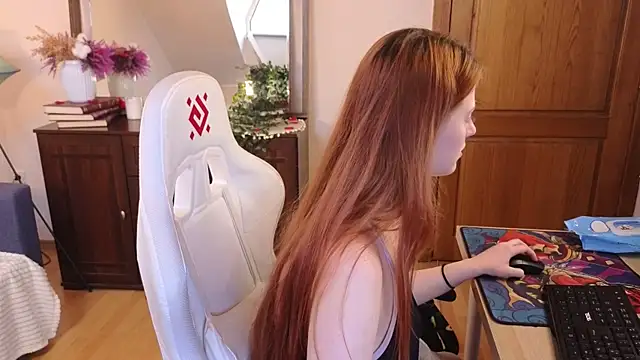 doll lesli online show from 03.17.25