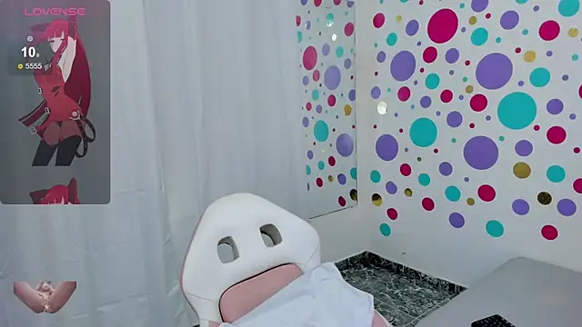 Adele LatinLady online show from 02.02.25