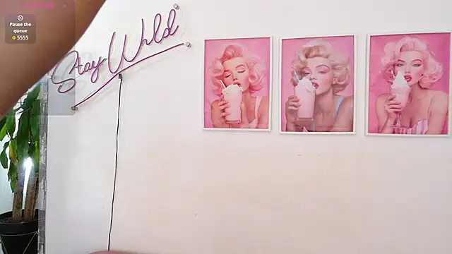 Adele LatinLady online show from 06.20.26