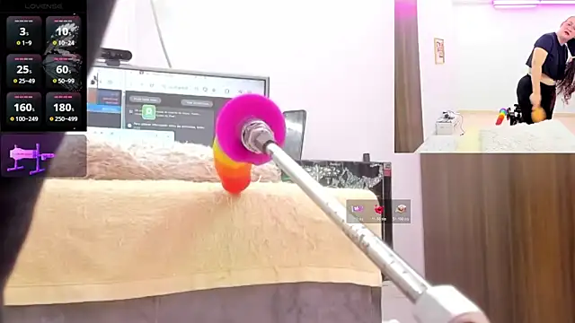 Paulina Davis  online show from 02.15.26