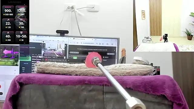 Paulina Davis  online show from 07.03.26