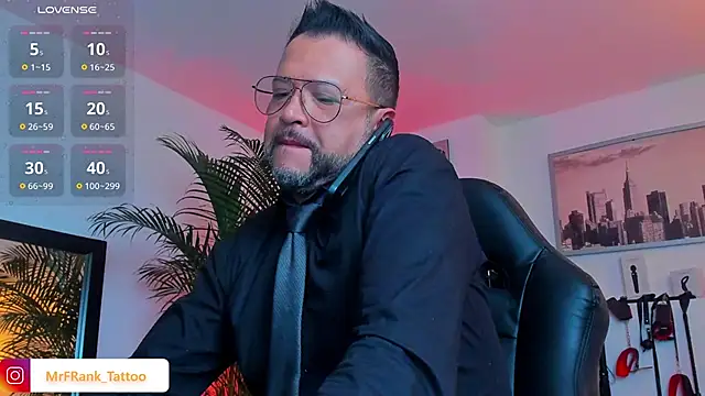 Snapshot of MrFrank_tattoo chatting on 12.13.24 MrFrank tattoo online show from 12.13.24