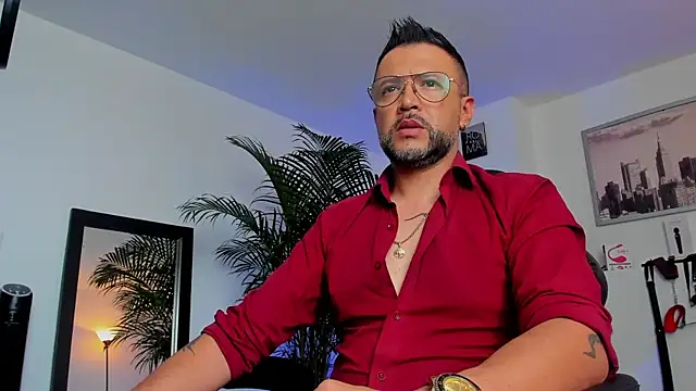 Snapshot of MrFrank_tattoo chatting on 01.10.25 MrFrank tattoo online show from 01.10.25