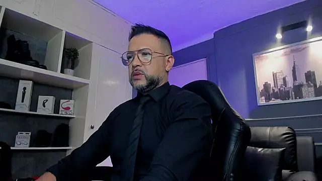 Snapshot of MrFrank_tattoo chatting on 09.26.25 MrFrank tattoo online show from 09.26.25