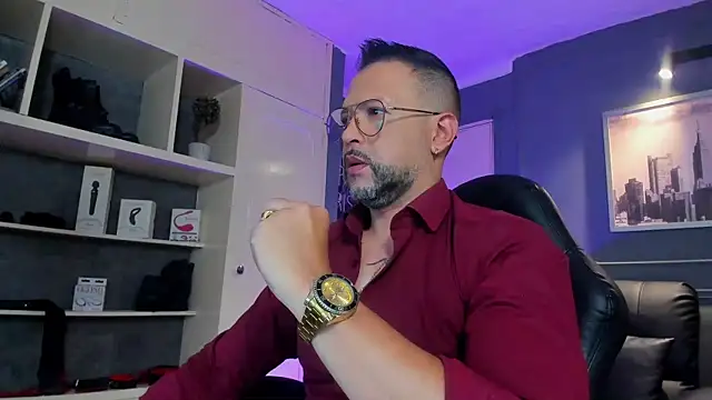 Snapshot of MrFrank_tattoo chatting on 10.27.25 MrFrank tattoo online show from 10.27.25