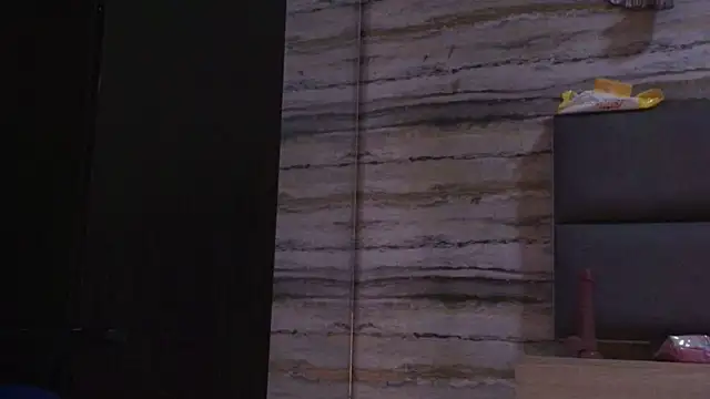 Snapshot of oliver__brown chatting on 12.22.25 oliver brown online show from 12.22.25