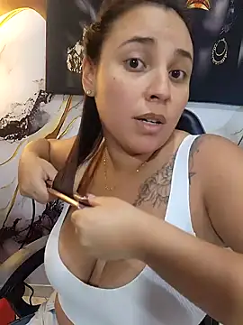 LizzRouse online show from 07.18.26