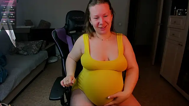 Snapshot of stella_vestal chatting on 05.23.26 stella vestal online show from 05.23.26