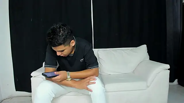 self love46 online show from 10.21.25