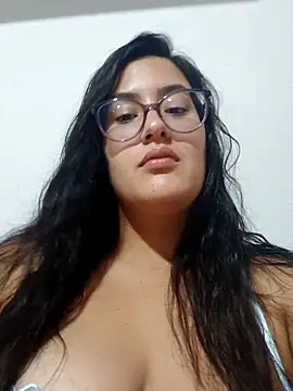 Snapshot of ZabathMiller chatting on 09.29.25 ZabathMiller online show from 09.29.25