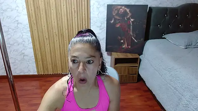 Anitta muscle online show from 04.10.26