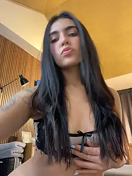 Snapshot of DaphneUwu chatting on 01.09.26 DaphneUwu online show from 01.09.26