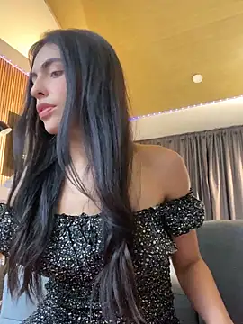 Snapshot of DaphneUwu chatting on 02.27.26 DaphneUwu online show from 02.27.26