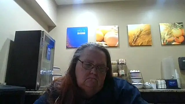 Snapshot of Hornybbw1978 chatting on 11.25.25 Hornybbw1978 online show from 11.25.25