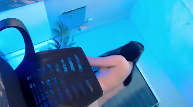 Snapshot of _HAILYOURGODDESS chatting on 01.04.25 HAILYOURGODDESS online show from 01.04.25