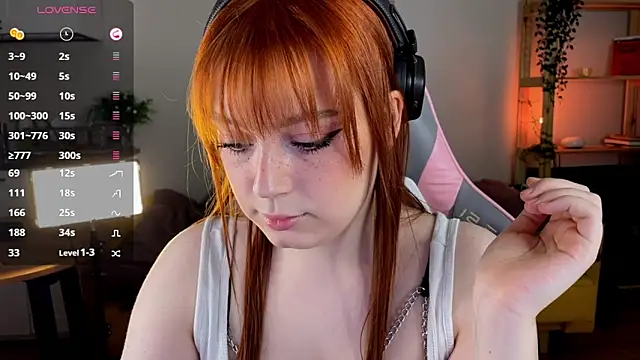 Snapshot of Sofy_Benson chatting on 02.22.26 Sofy Benson online show from 02.22.26