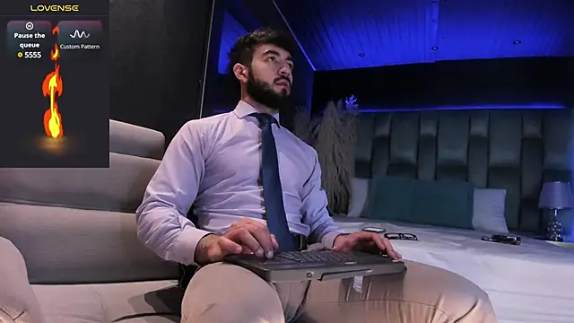 MarkWalker   online show from 03.04.25