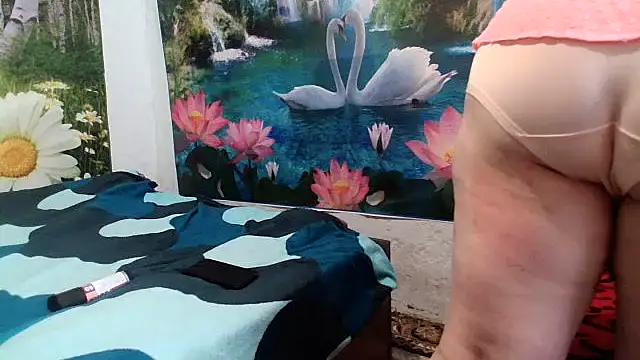 Snapshot of AnnaXGold chatting on 03.12.25 AnnaXGold online show from 03.12.25