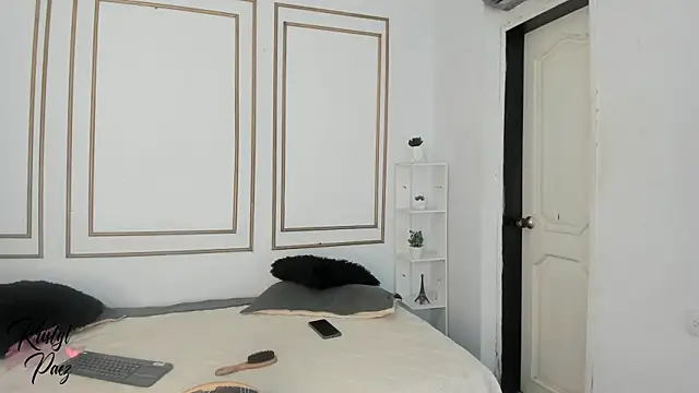 Snapshot of kristyl_paez chatting on 12.05.25 kristyl paez online show from 12.05.25