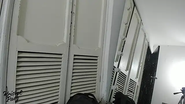 Snapshot of kristyl_paez chatting on 01.08.26 kristyl paez online show from 01.08.26