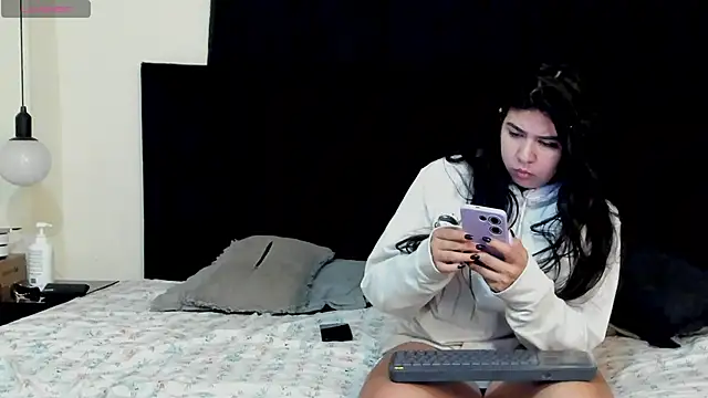 Snapshot of lissandthor13 chatting on 11.13.25 lissandthor13 online show from 11.13.25