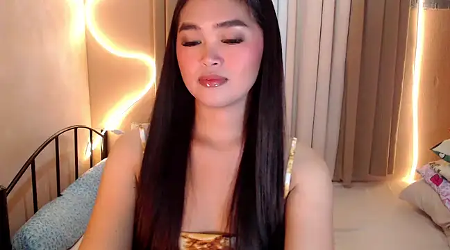 Snapshot of Itsme_claire chatting on 02.26.25 Itsme claire online show from 02.26.25