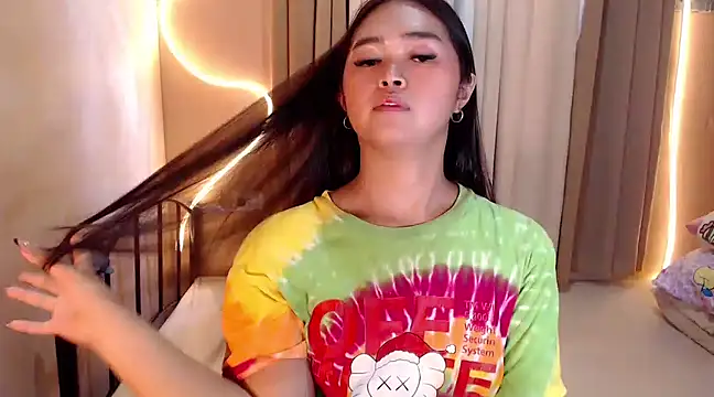 Snapshot of Itsme_claire chatting on 03.13.25 Itsme claire online show from 03.13.25