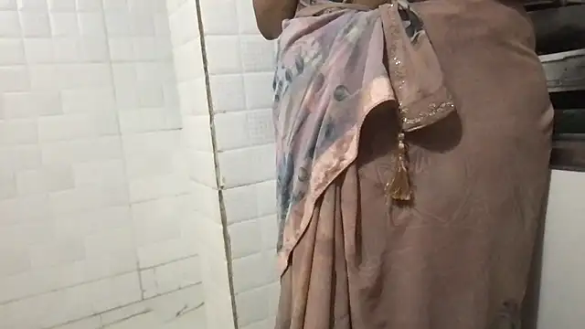 Riyasingh9 online show from 10.17.25