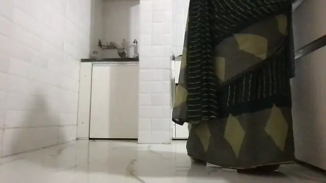 Riyasingh9 online show from 11.18.25