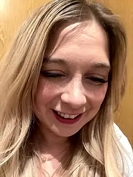 Snapshot of CherryAuroraa chatting on 01.15.26 CherryAuroraa online show from 01.15.26