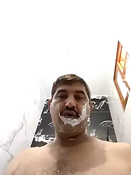 Snapshot of Amandev7 chatting on 09.10.25 Amandev7 online show from 09.10.25