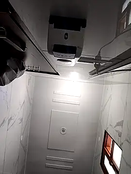 Snapshot of Amandev7 chatting on 09.25.25 Amandev7 online show from 09.25.25