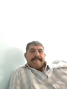 Snapshot of Amandev7 chatting on 10.13.25 Amandev7 online show from 10.13.25