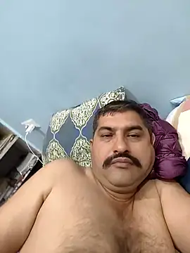 Snapshot of Amandev7 chatting on 10.13.25 Amandev7 online show from 10.13.25