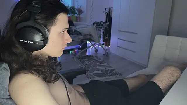 CandyChell online show from 02.25.26